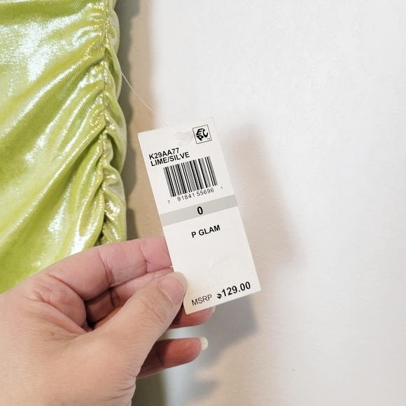 NWT B Darlin Juniors Metallic One-Shoulder Gown in Lime & Silver Size 0 - Picture 9 of 11